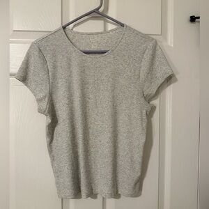💚 BOGO- American Eagle Outfitters Light Gray Short Sleeve Tee